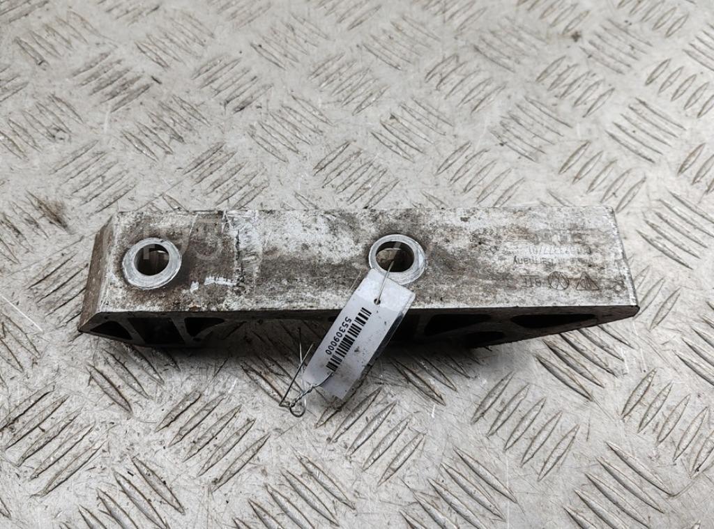 Кронштейн (п.п.к.)