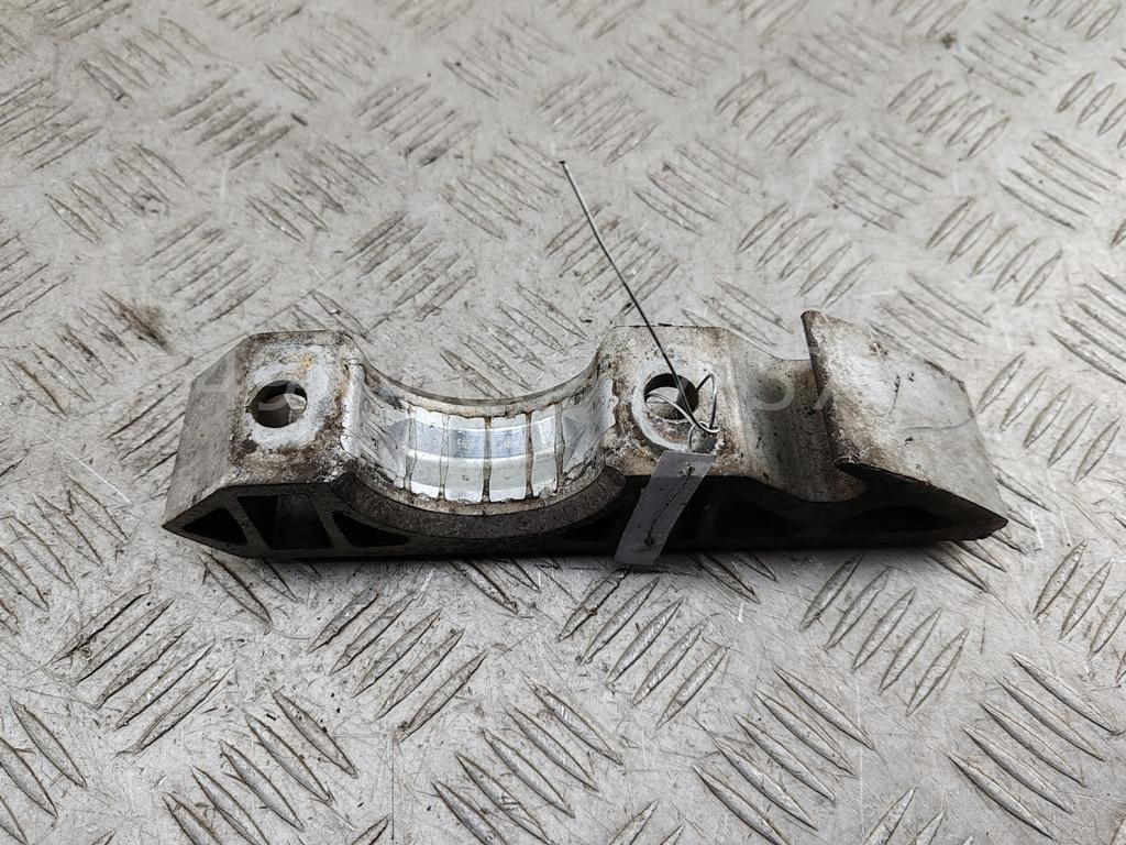 Кронштейн (п.п.к.)