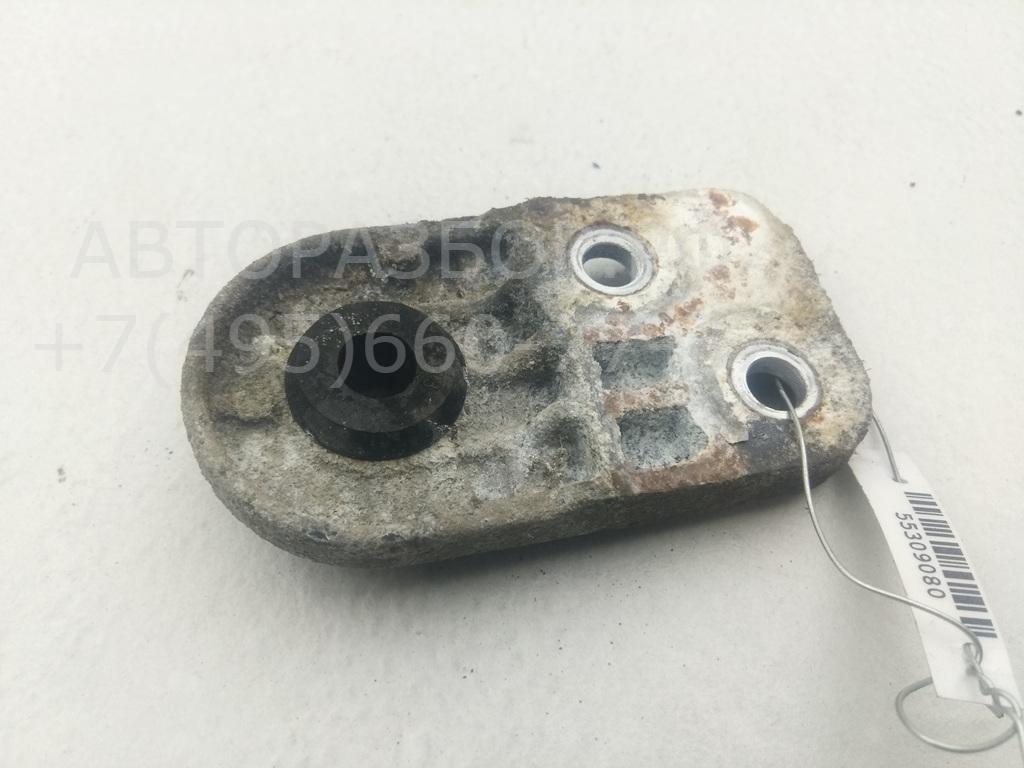 Кронштейн радиатора