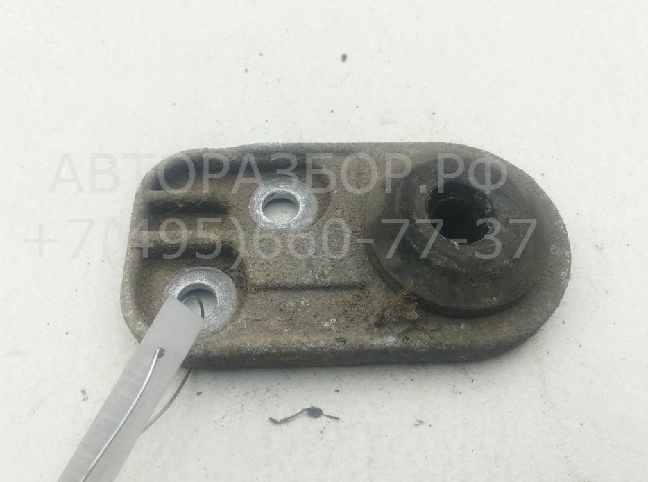 Кронштейн радиатора