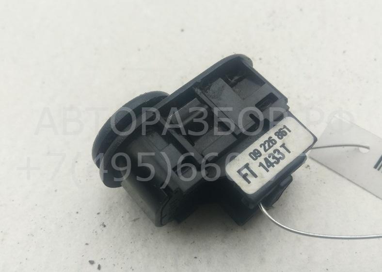 Кнопка регулировки зеркала