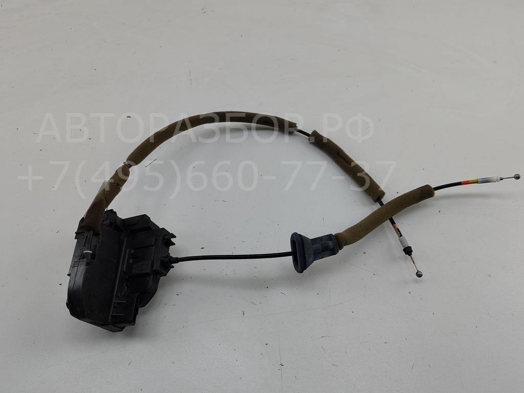 Замок двери передней правой