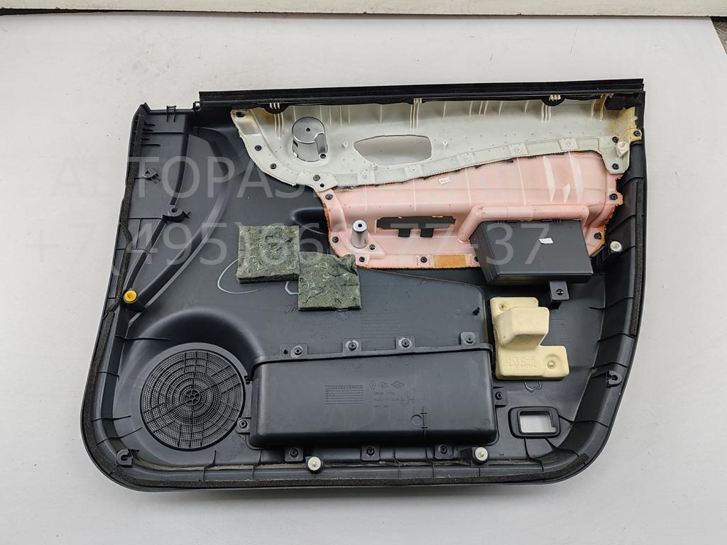 Обшивка двери передней левой