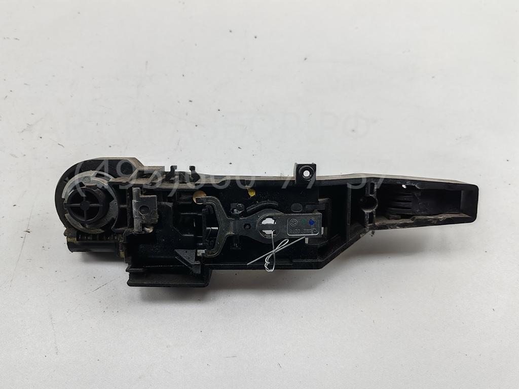 Ручка двери багажника наружная