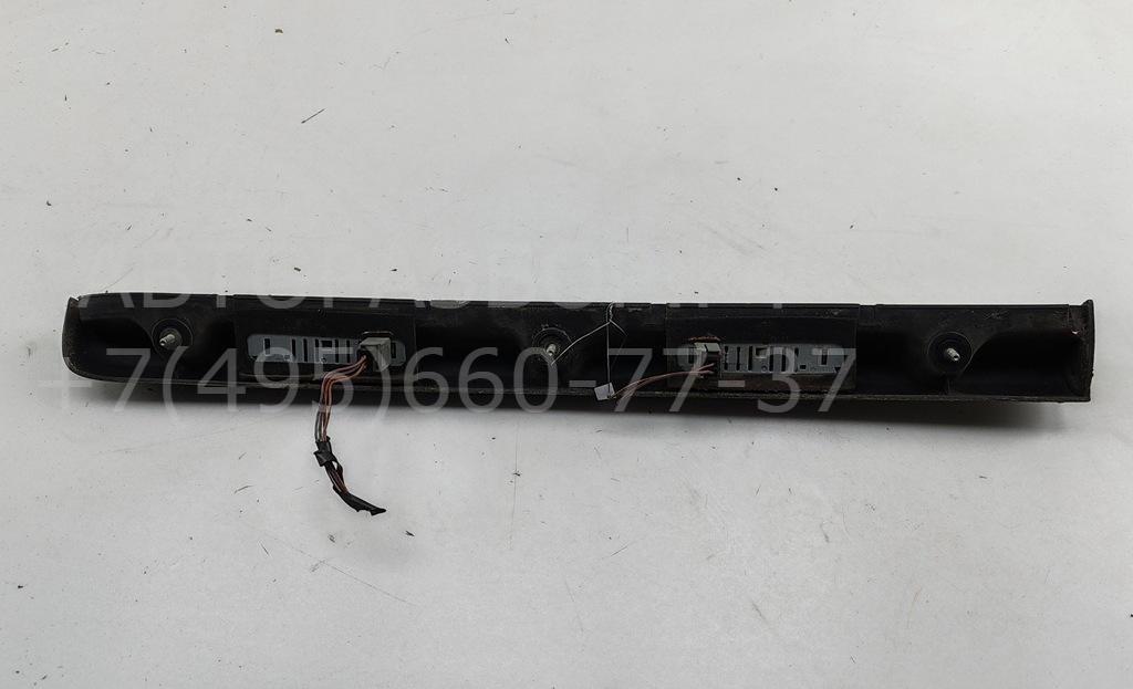 Накладка крышки багажника