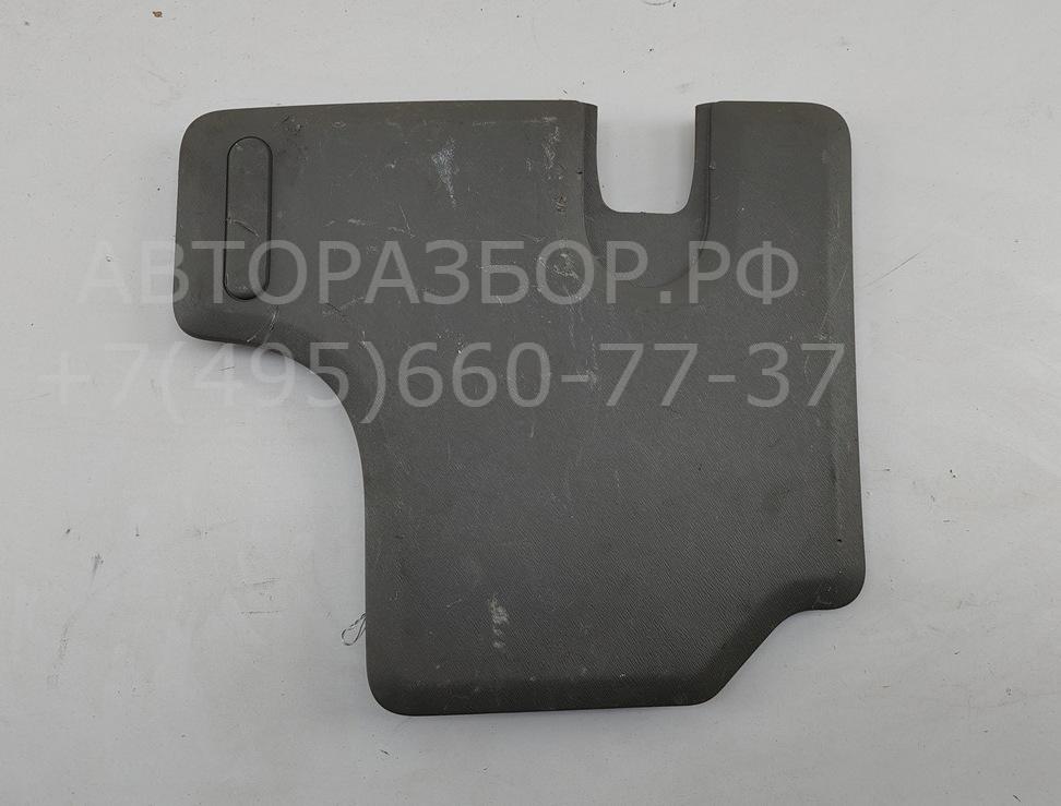 Обшивка двери задней правой