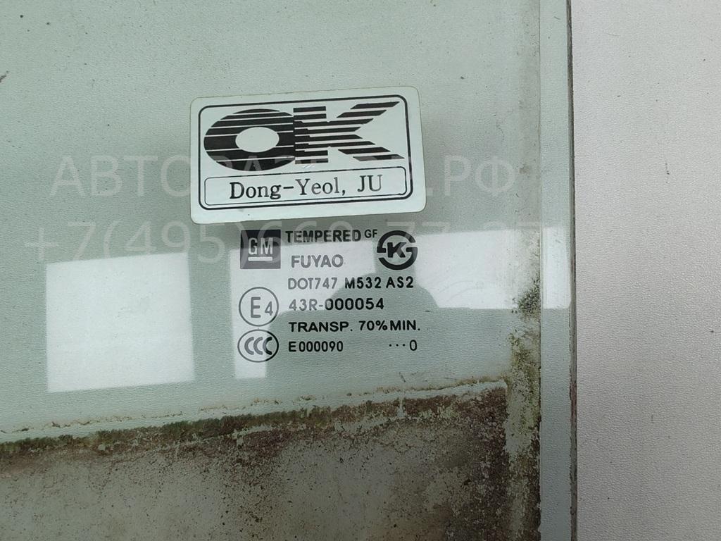 Стекло двери задней левой