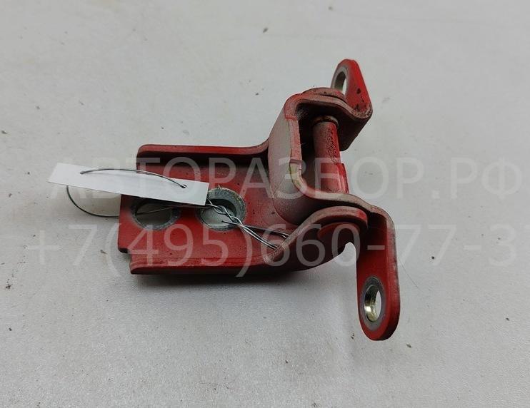 Петля двери