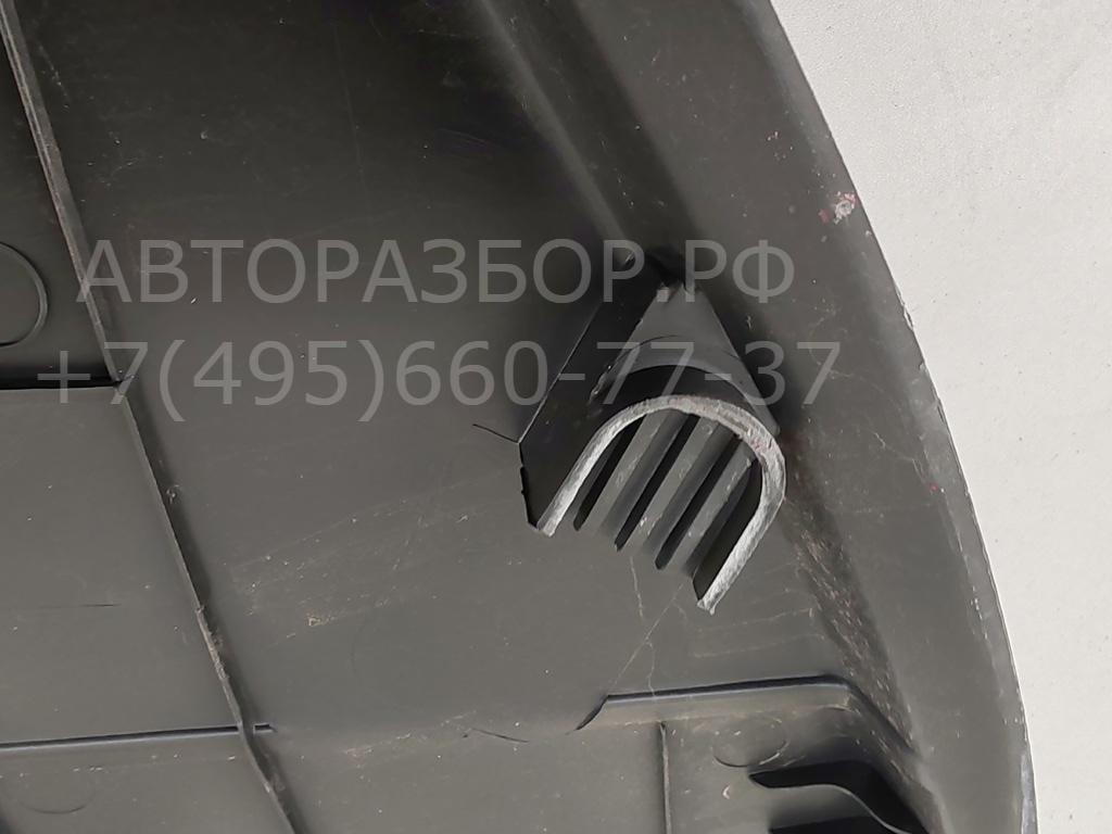 Обшивка двери задней правой