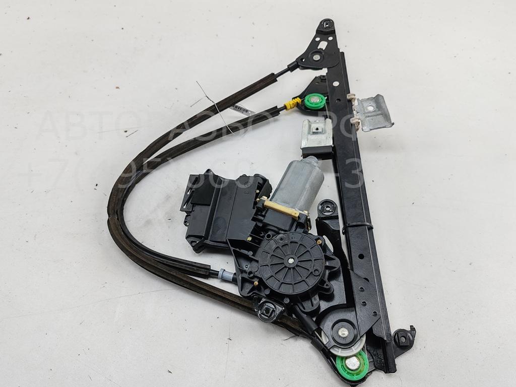 Стеклоподъемник электр. задний правый