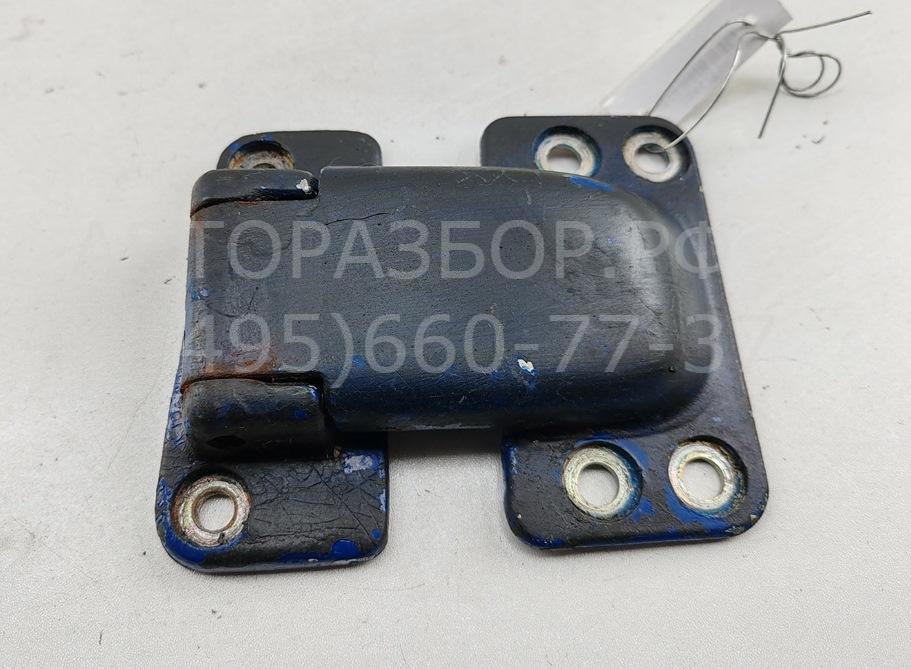 Петля двери