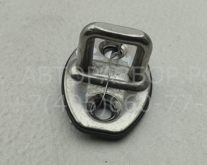 Ответная часть замка двери