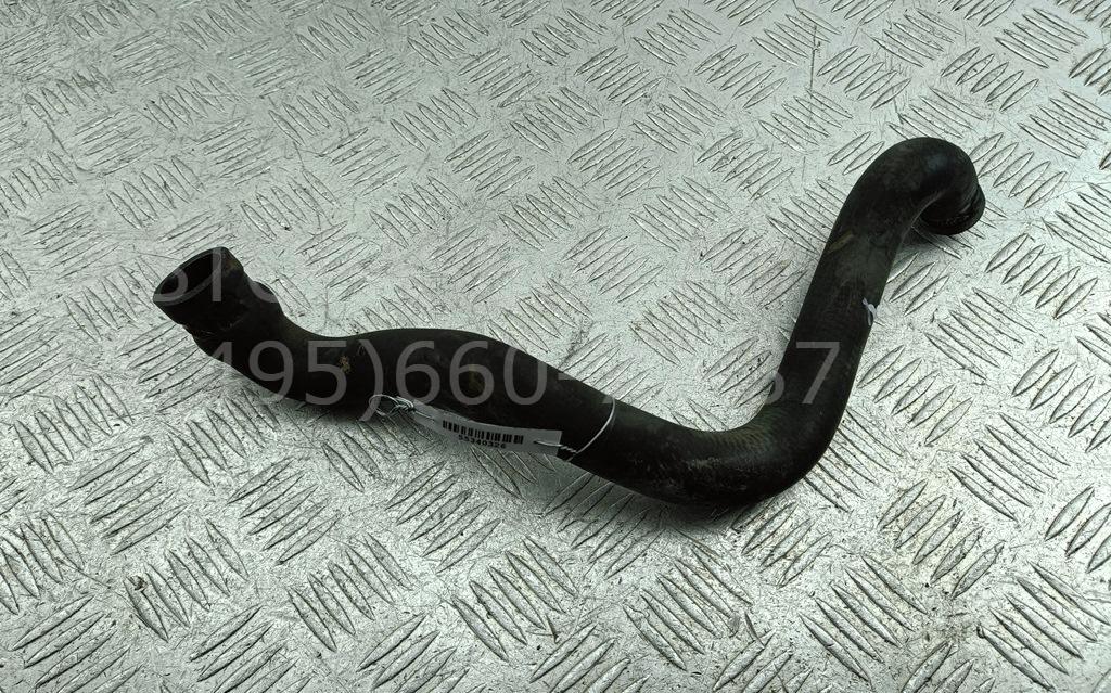 Патрубок отопителя