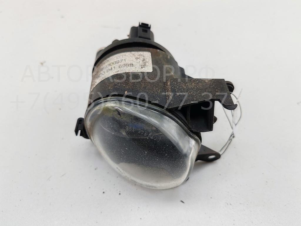Фара противотуманная левая