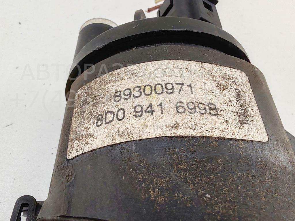 Фара противотуманная левая