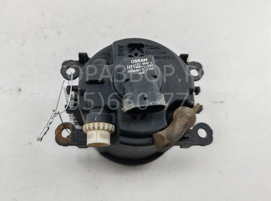 Фара противотуманная правая