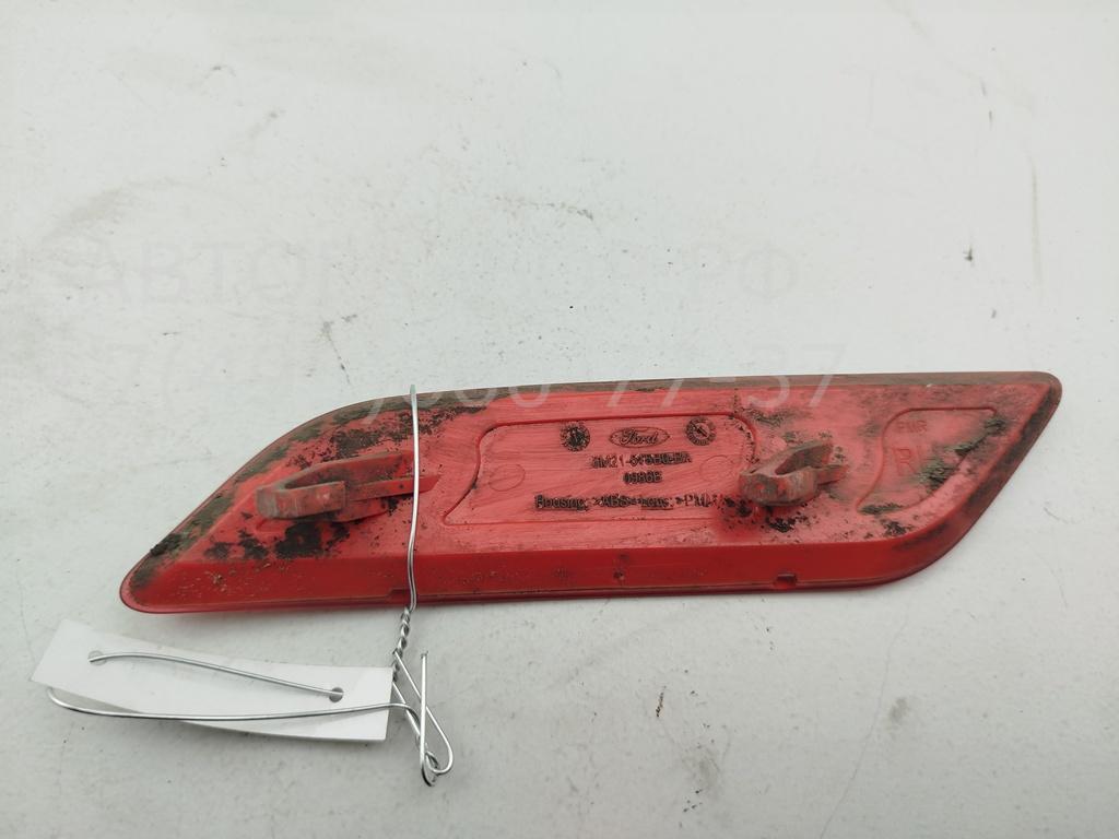 Отражатель в бампер задний правый