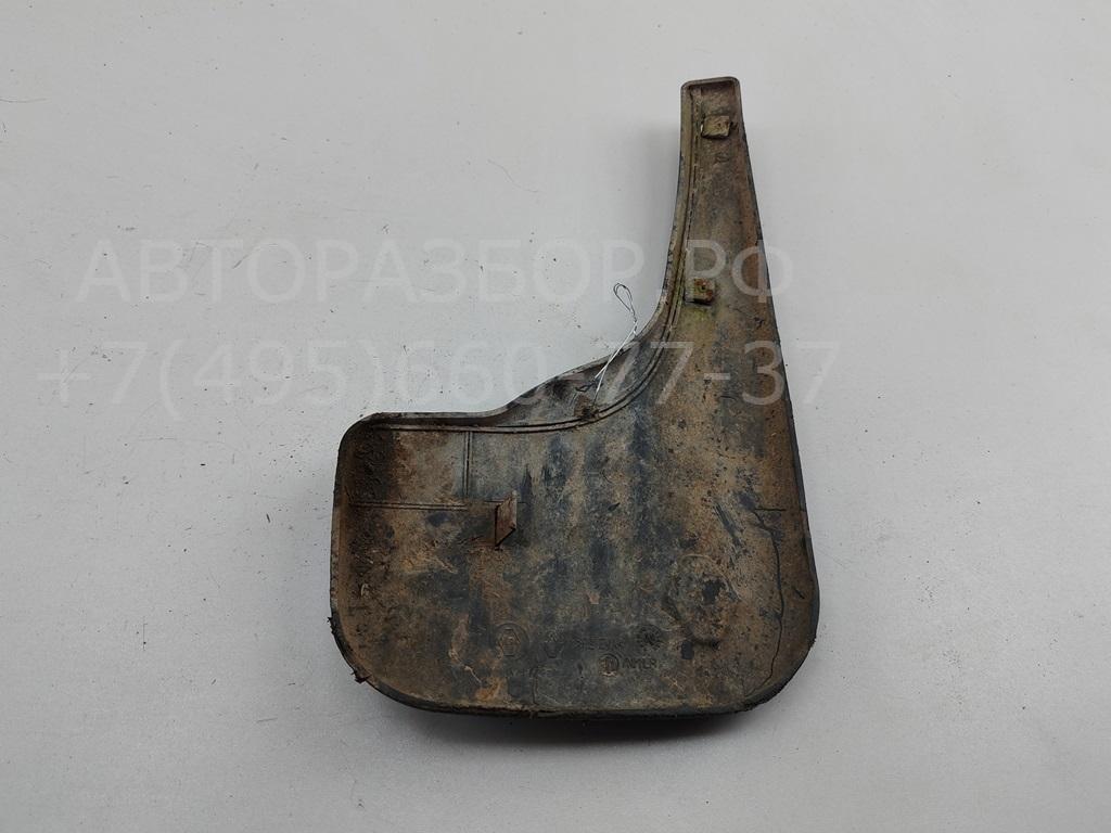 Брызговик передний левый