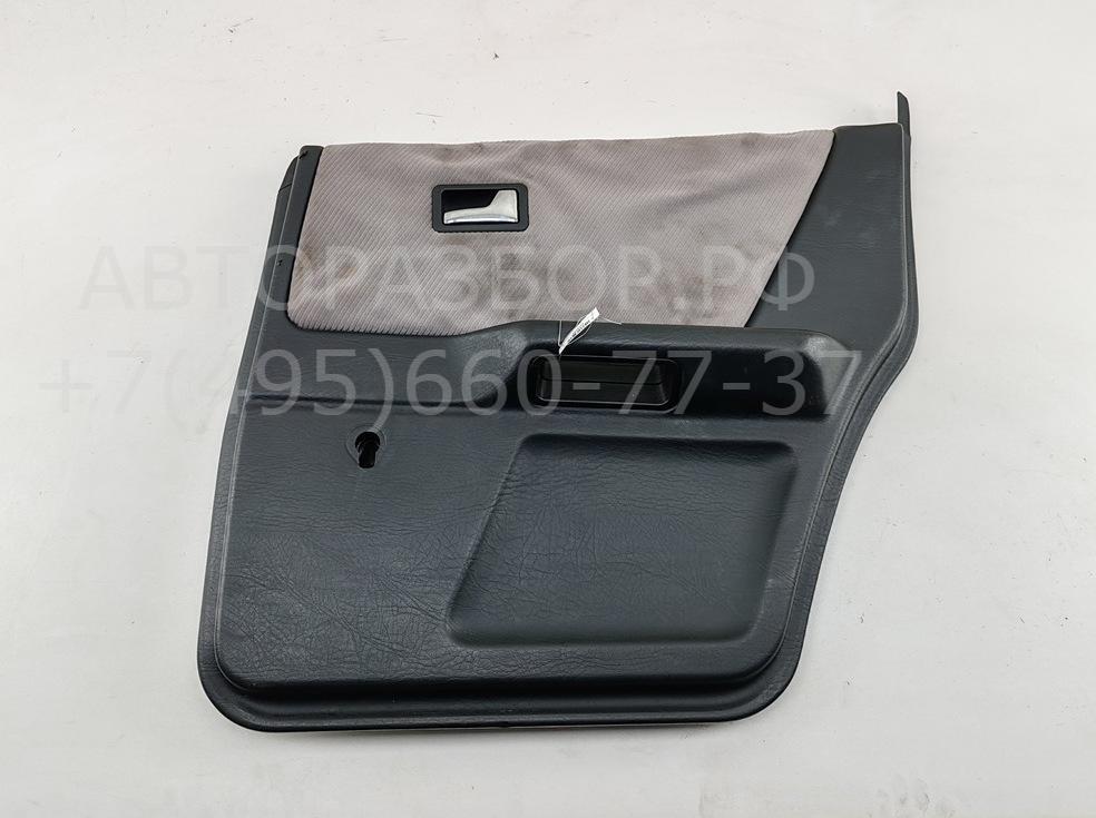 Обшивка двери задней правой