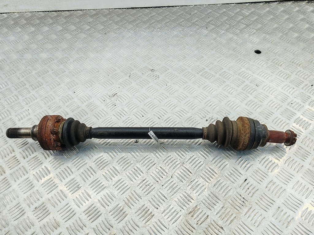 Полуось задняя