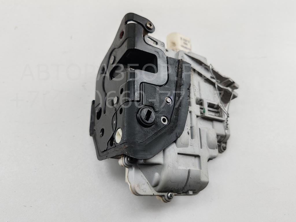 Замок двери задней правой