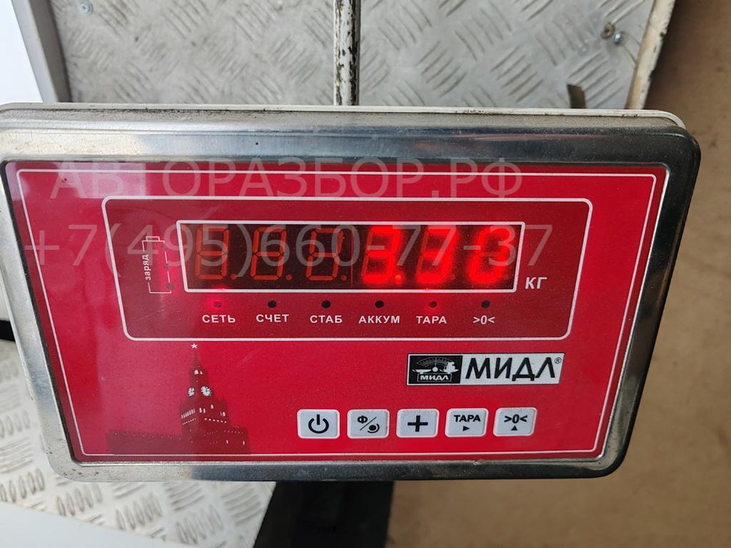 Обшивка двери передней правой