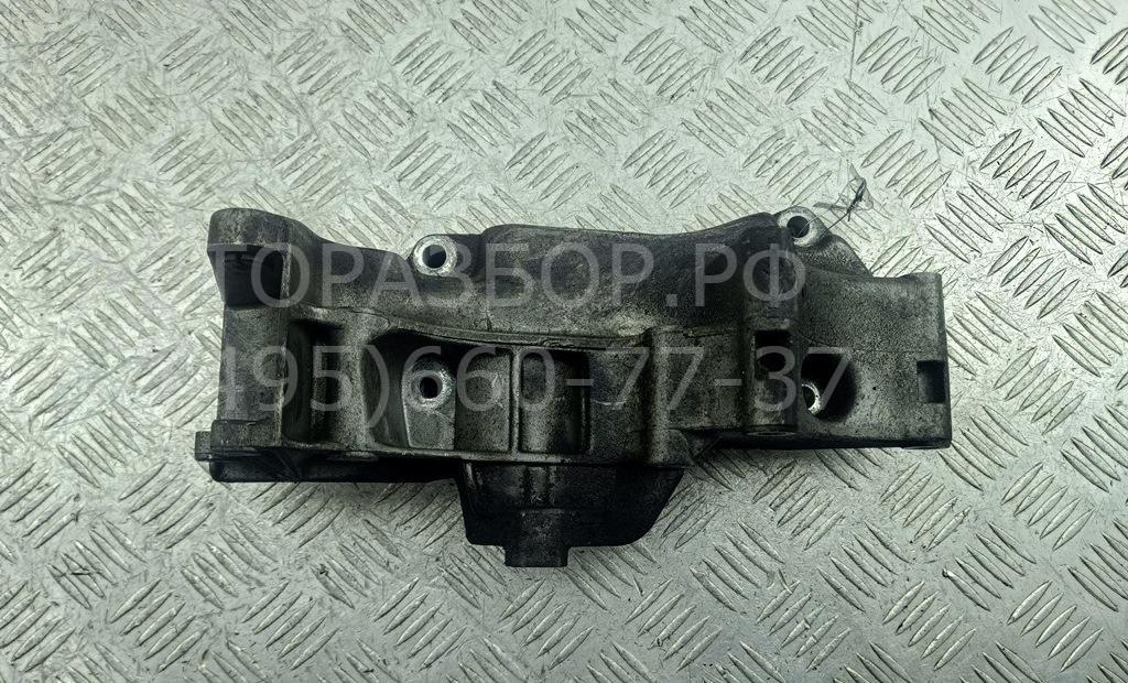 Кронштейн генератора