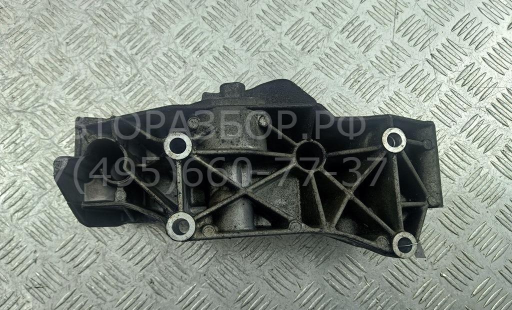 Кронштейн генератора