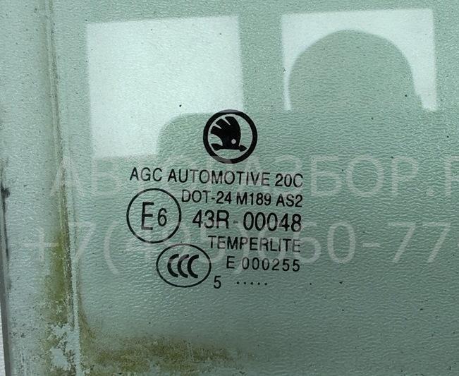 Стекло двери задней правой