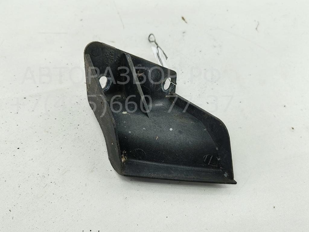 Кронштейн переднего бампера левый