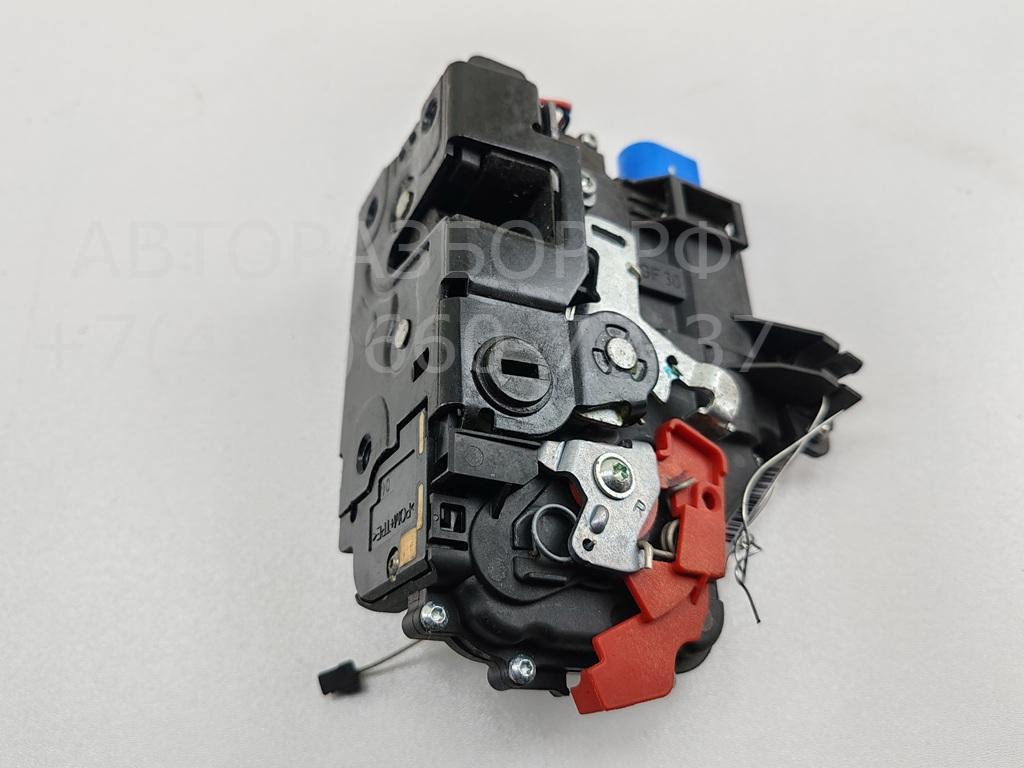 Замок двери задней правой