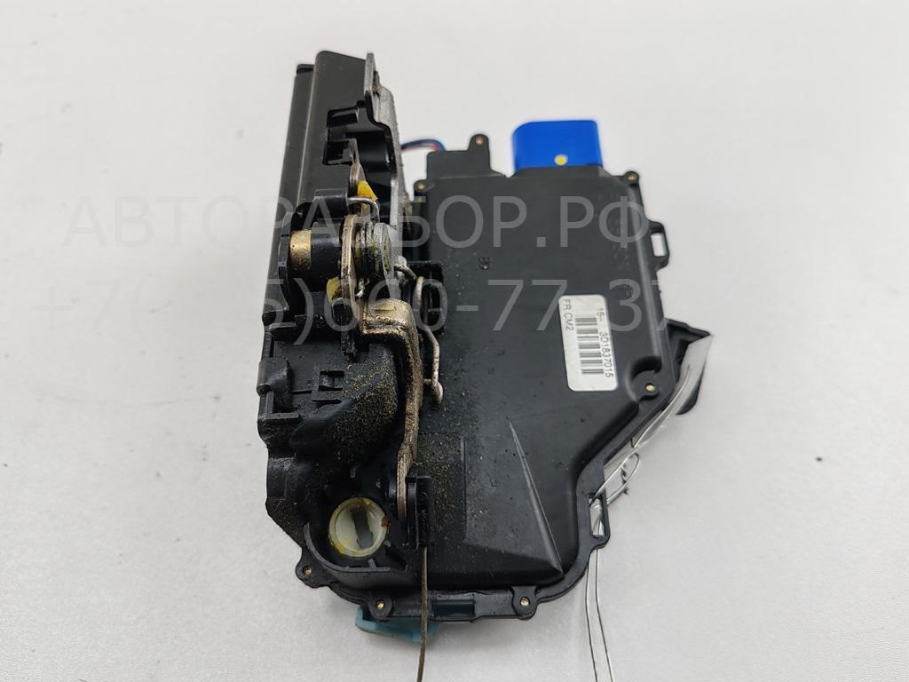 Замок двери передней левой