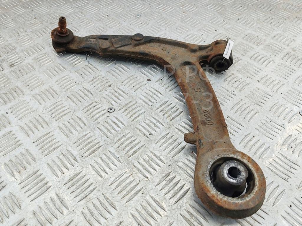 Рычаг передний левый