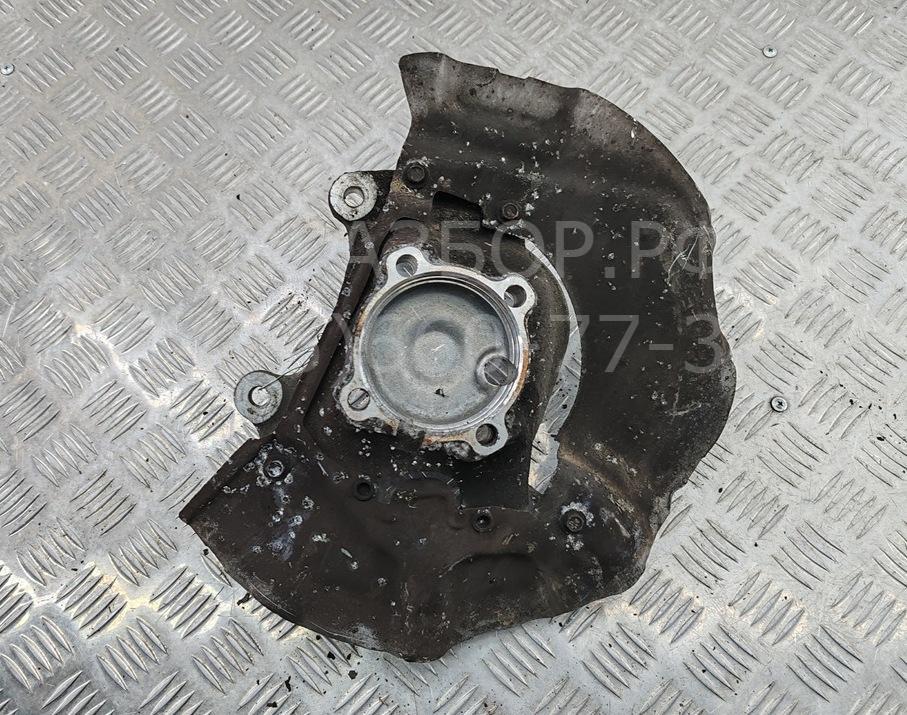 Кулак поворотный передний правый