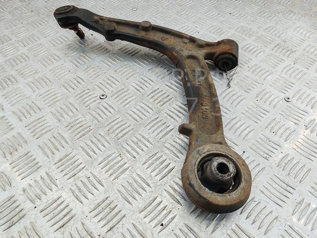 Рычаг передний правый
