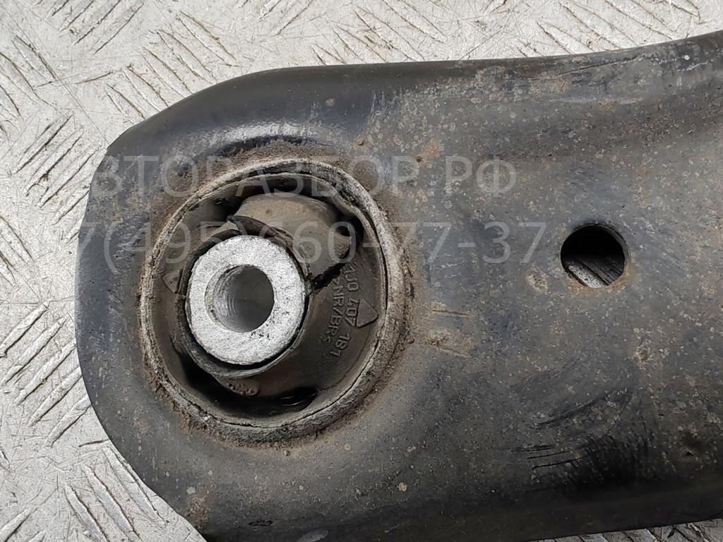 Рычаг передний левый