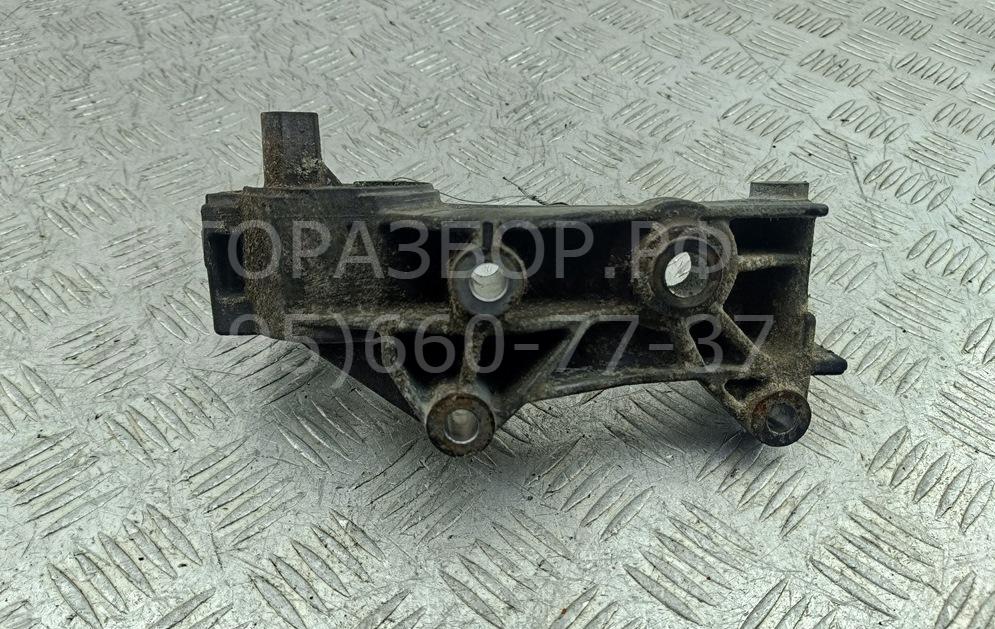 Кронштейн генератора