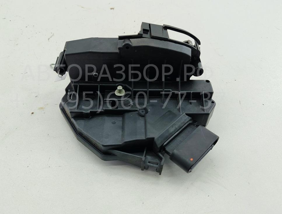 Замок двери задней левой