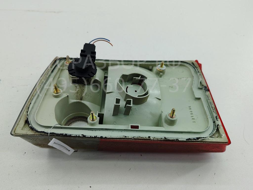 Фонарь задний внутренний правый