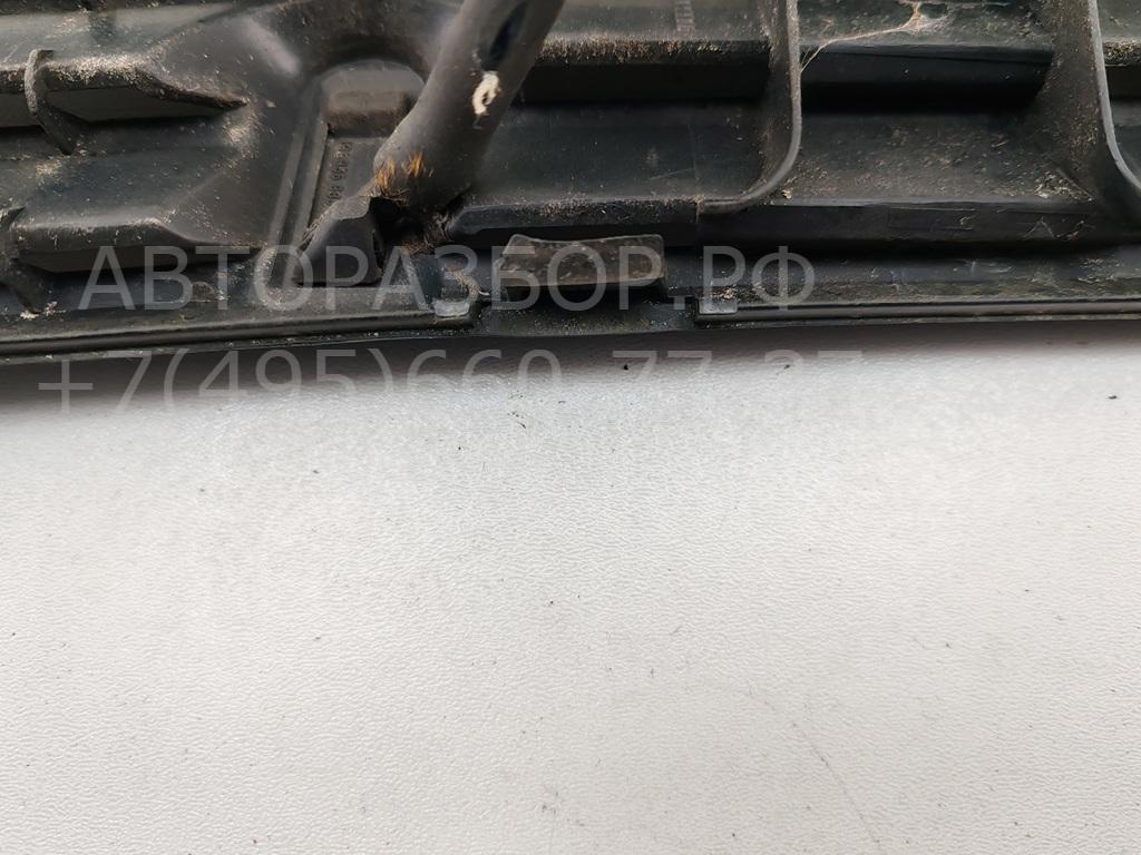 Решетка в капот
