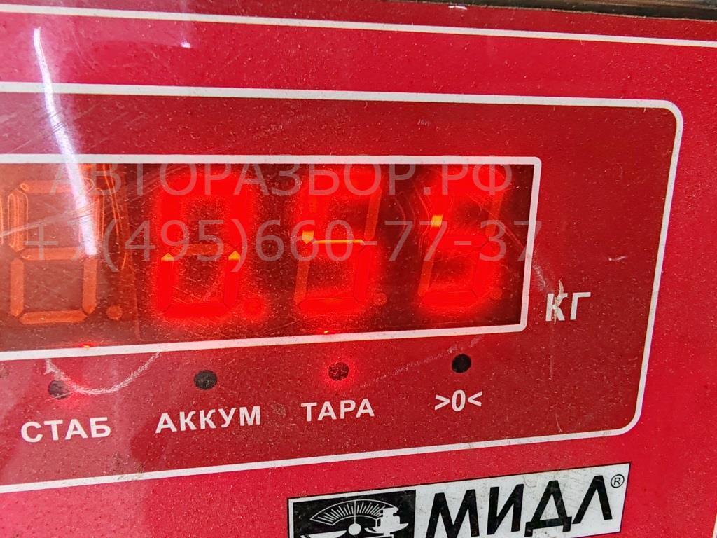 Молдинг двери передней левой