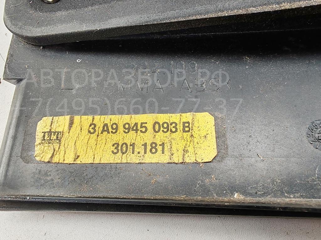 Фонарь задний внутренний левый