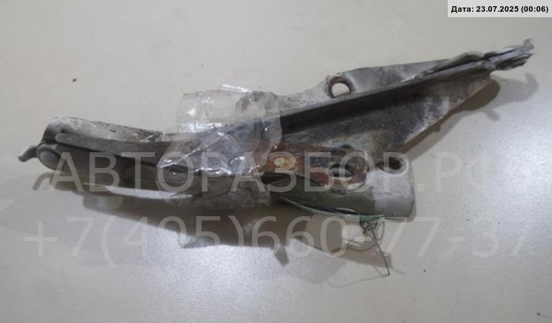 Петля капота правая