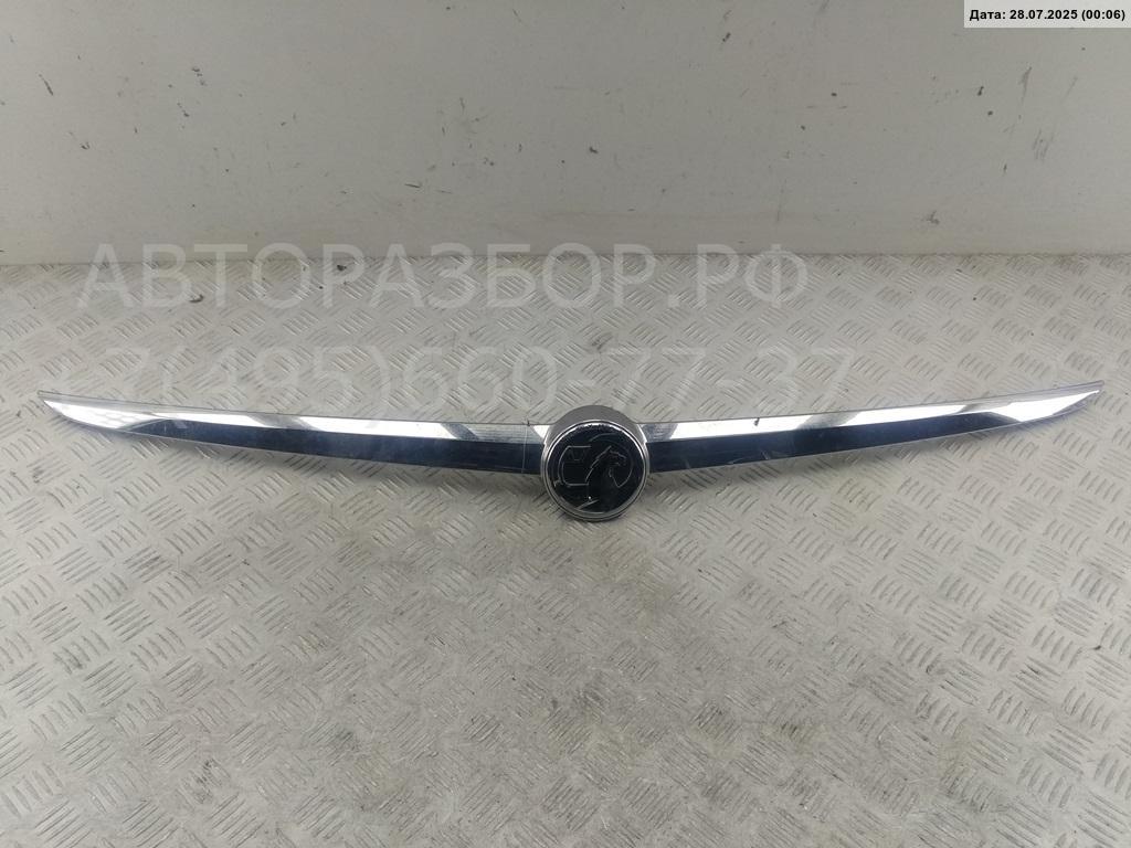 Накладка крышки багажника