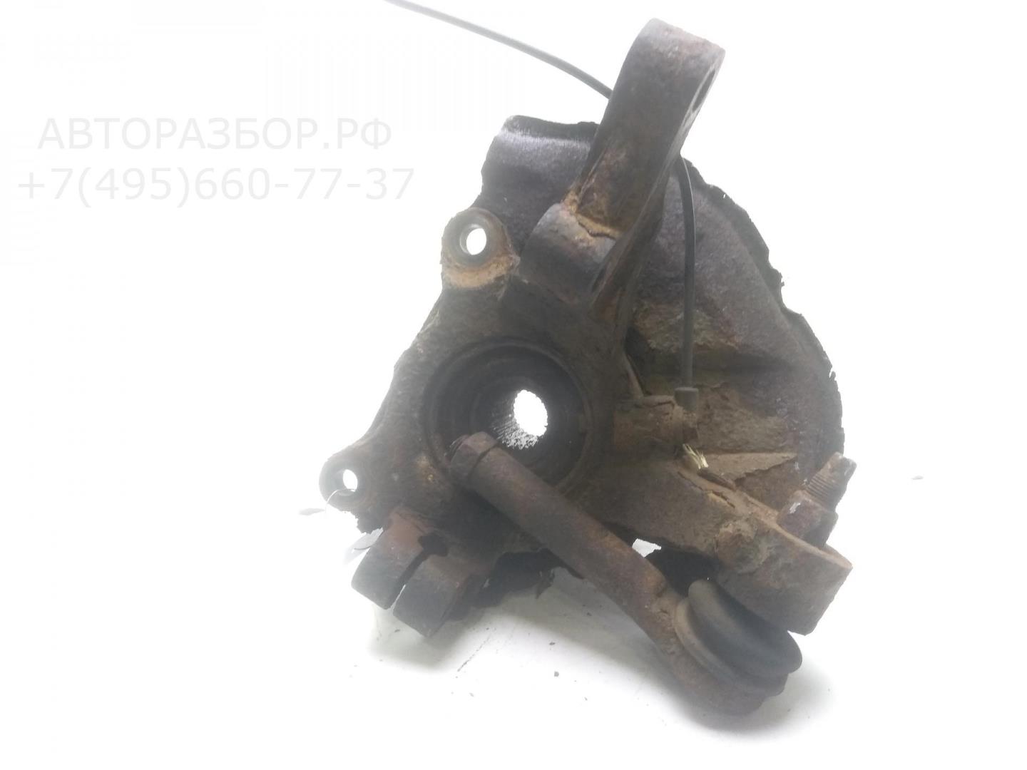 Кулак поворотный передний левый