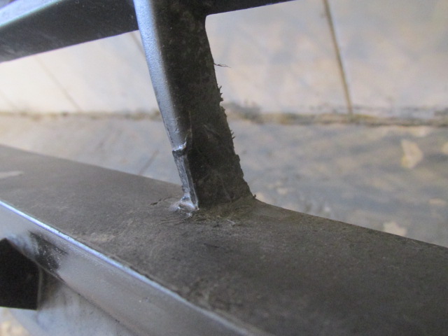 Решетка в бампер центральная