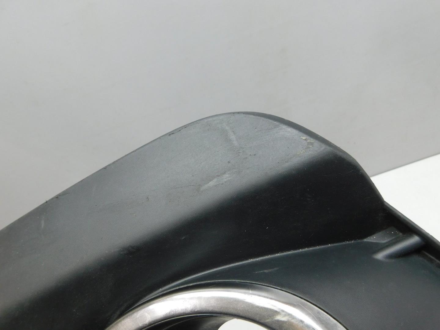 Решетка в бампер левая