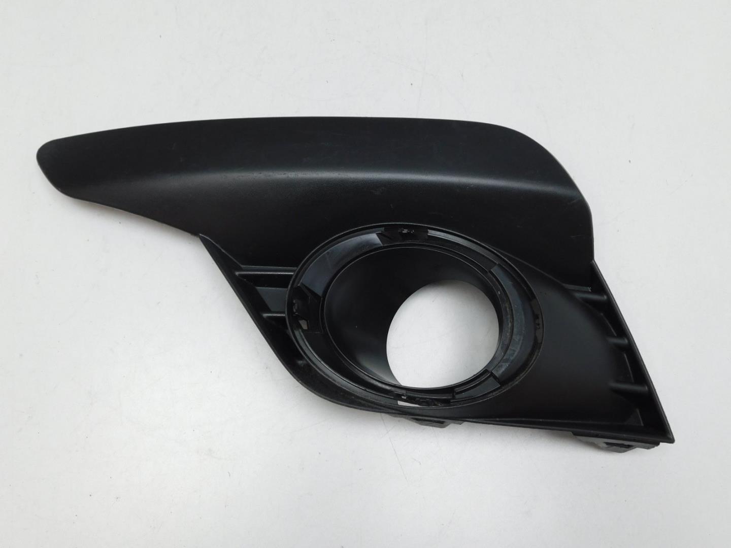 Решетка в бампер левая