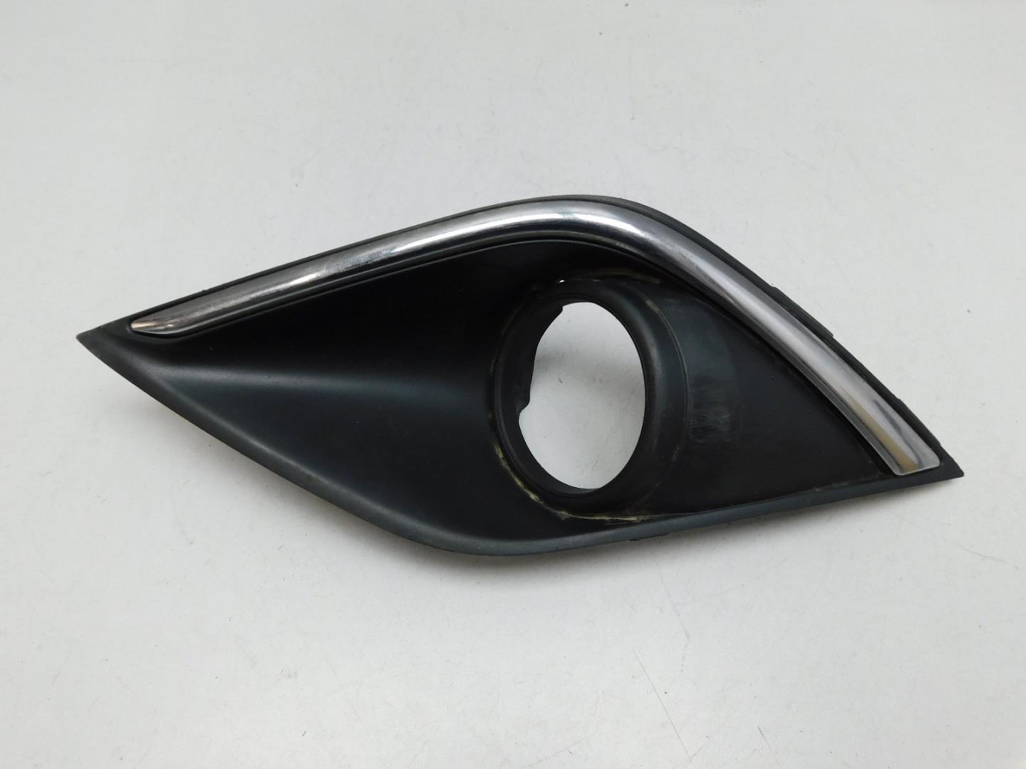 Решетка в бампер левая