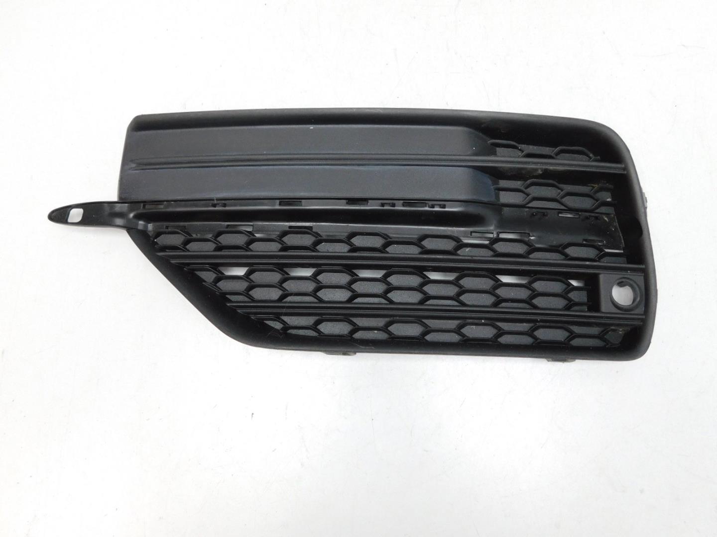 Решетка в бампер левая